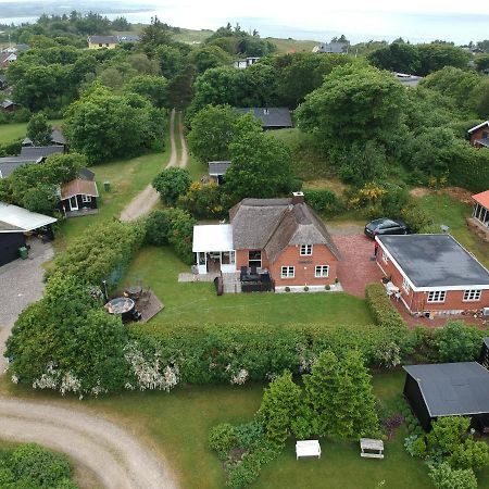 Thatched Holiday Home In Struer, Jutland With A View المظهر الخارجي الصورة