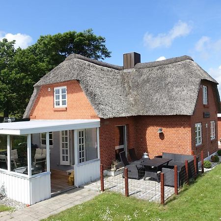 Thatched Holiday Home In Struer, Jutland With A View المظهر الخارجي الصورة