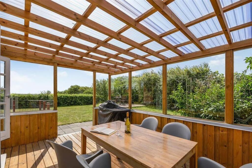 Thatched Holiday Home In Struer, Jutland With A View المظهر الخارجي الصورة