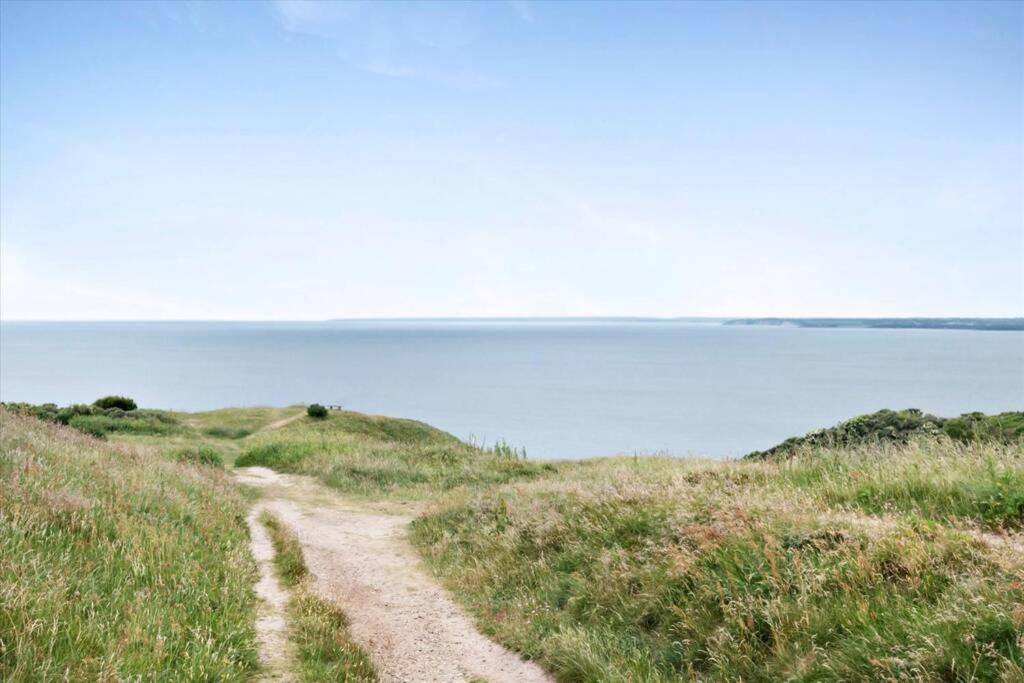 Thatched Holiday Home In Struer, Jutland With A View المظهر الخارجي الصورة